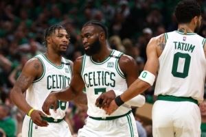 杰伦-布朗：怀念和斯玛特打球的时光 看他穿湖人球衣很不可思议