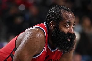 游艇变破船？快船常规首发：比尔报销 小琼斯至少缺席6周 小卡...